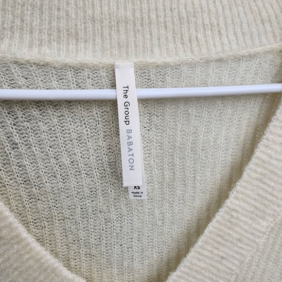 The Group Babaton by Aritzia Women's Alpaca Wool Mix V- Neck Sweater. Size XS - Picture 10 of 13